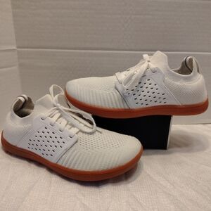 Whitin Minimalist Women Shoes # 8-8.5